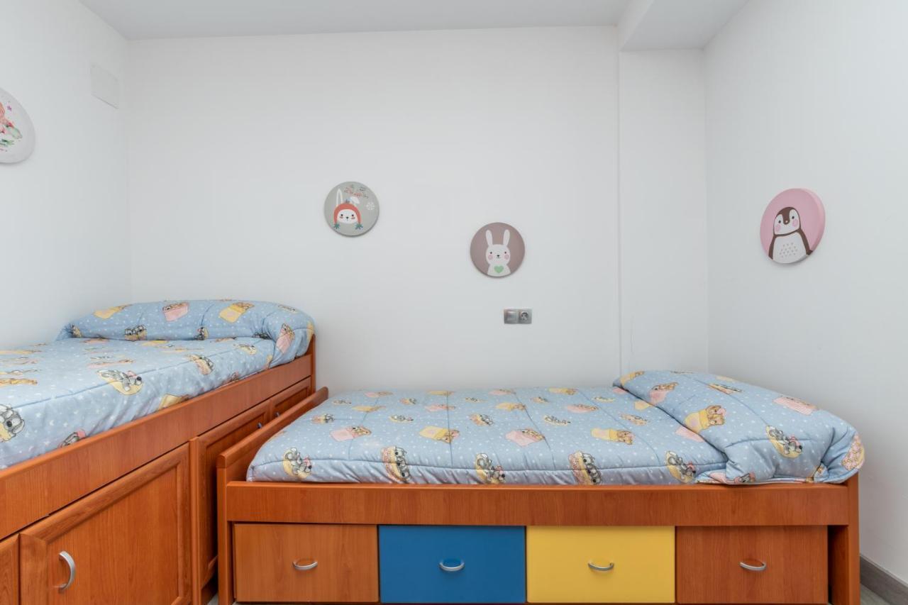New Modern 3Br With Terrace In Fuengirola Centreアパートメント エクステリア 写真