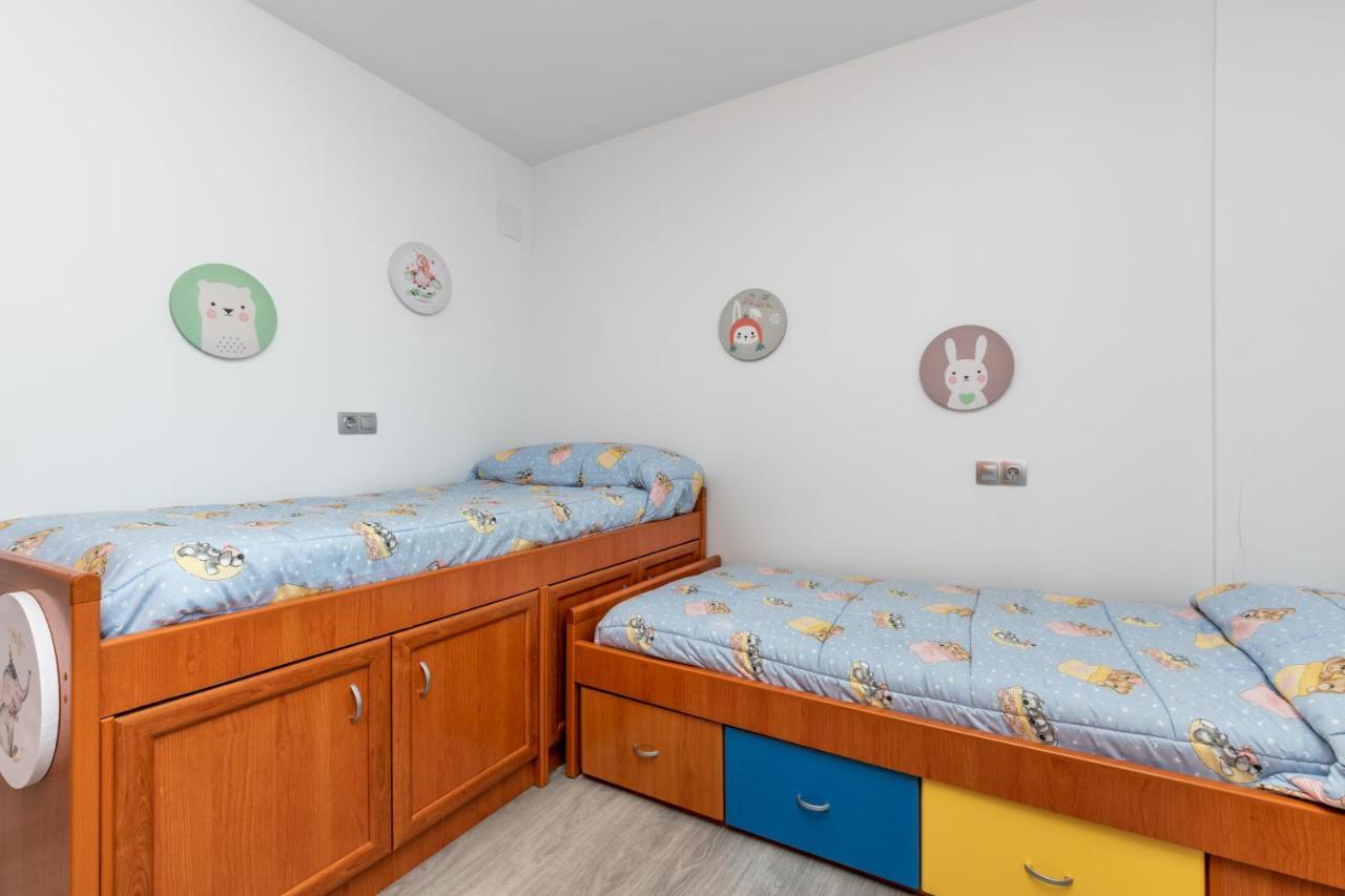 New Modern 3Br With Terrace In Fuengirola Centreアパートメント エクステリア 写真