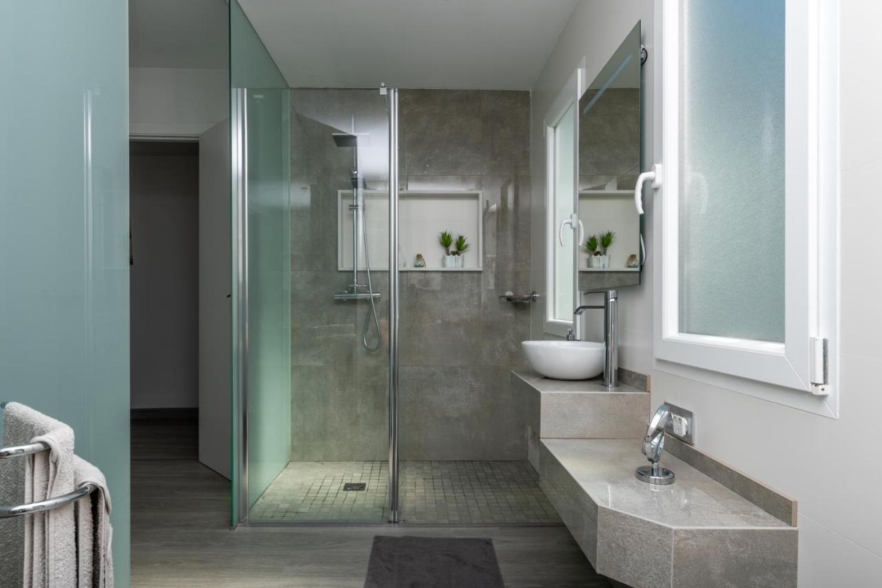 New Modern 3Br With Terrace In Fuengirola Centreアパートメント エクステリア 写真